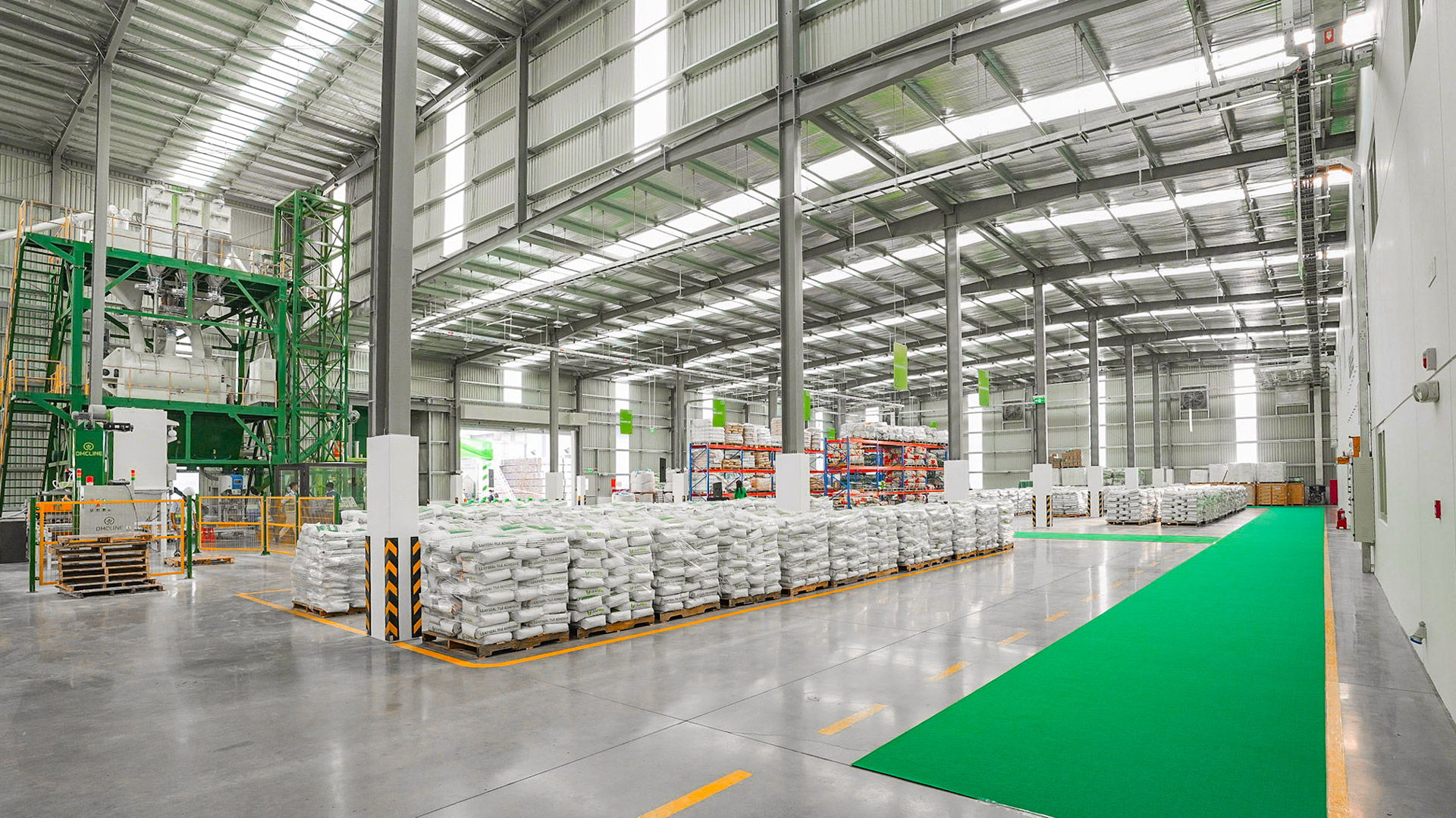 Nhà máy LeafSeal xây dựng và vận hành theo tiêu chuẩn LEED Gold